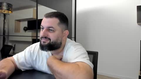 Snapshot of draven_a chatting on 03.11.25 Draven A online show from 03.11.25