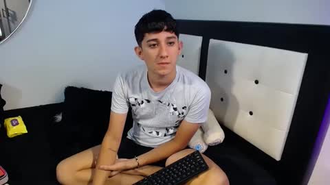 -- nicolle and jhon -- online show from 09.23.25