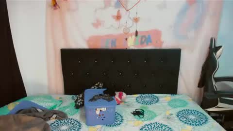 Snapshot of dream__girls69944 chatting on 07.29.26 sharon online show from 07.29.26