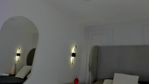 Snapshot of dream_nena chatting on 09.21.25 N E N A online show from 09.21.25