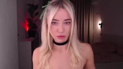 Snapshot of dreamcutiel123 chatting on 10.07.25 Liza online show from 10.07.25