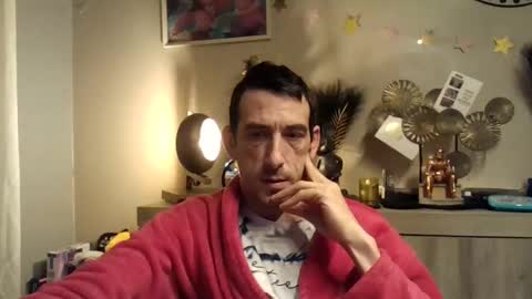 Snapshot of dreamguy38 chatting on 12.31.24 dreamguy38 online show from 12.31.24