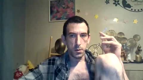 Snapshot of dreamguy38 chatting on 10.05.25 dreamguy38 online show from 10.05.25