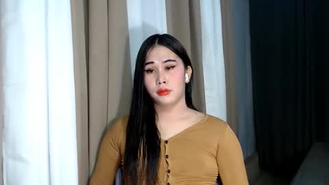 Snapshot of dreammegan chatting on 12.02.24 Stacy DONT FORGET TO FOLLOW ME AND THUMBS UP my wife samgrg2 online show from 12.02.24