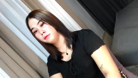 Snapshot of dreammegan chatting on 01.21.25 Stacy DONT FORGET TO FOLLOW ME AND THUMBS UP my wife samgrg2 online show from 01.21.25