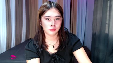 Snapshot of dreammegan chatting on 02.26.25 Stacy DONT FORGET TO FOLLOW ME AND THUMBS UP my wife samgrg2 online show from 02.26.25