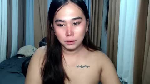 Snapshot of dreammegan chatting on 09.23.25 Stacy DONT FORGET TO FOLLOW ME AND THUMBS UP my wife samgrg2 online show from 09.23.25