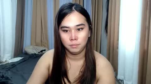 Snapshot of dreammegan chatting on 09.30.25 Stacy DONT FORGET TO FOLLOW ME AND THUMBS UP my wife samgrg2 online show from 09.30.25