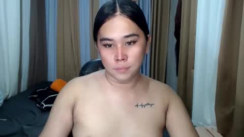 Snapshot of dreammegan chatting on 10.11.25 Stacy DONT FORGET TO FOLLOW ME AND THUMBS UP my wife samgrg2 online show from 10.11.25