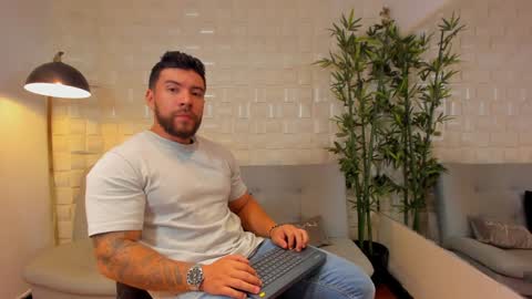 cris online show from 01.14.25