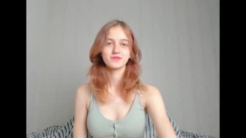 dreamy_pollyyy online show from 10.30.25