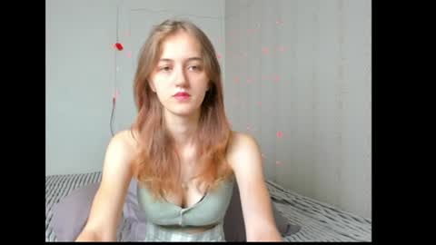 Snapshot of dreamy_pollyyy chatting on 06.24.26 dreamy_pollyyy online show from 06.24.26