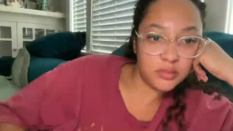 RIRI OR DREAMY online show from 06.23.26