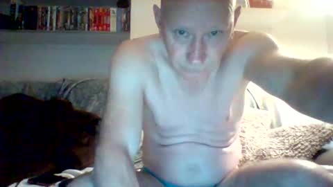 Snapshot of drewboy292455 chatting on 10.25.25 drewboy292455 online show from 10.25.25