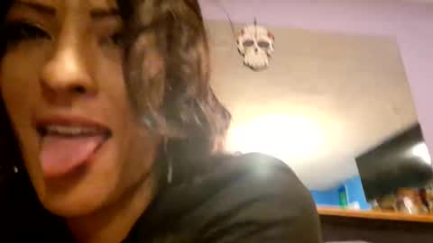 Snapshot of drippinglilygagwell chatting on 10.20.25 drippinglilygagwell online show from 10.20.25