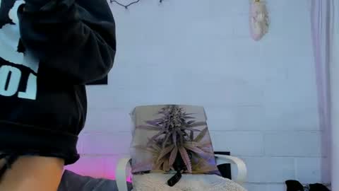 drippyorlove online show from 06.11.26