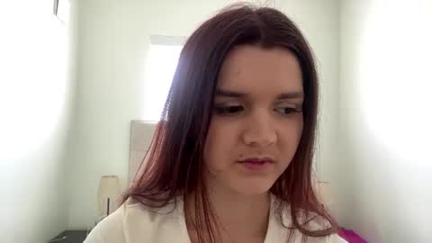 Snapshot of drizzlepuff chatting on 07.19.26 Anna online show from 07.19.26