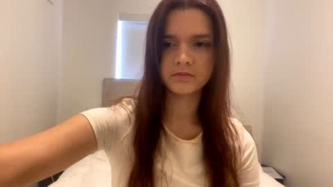 Snapshot of drizzlepuff chatting on 07.21.26 Anna online show from 07.21.26