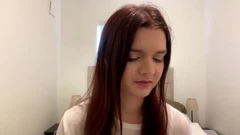 Snapshot of drizzlepuff chatting on 07.22.26 Anna online show from 07.22.26