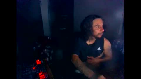 Snapshot of drogoloko233 chatting on 10.19.25 drogo lpkp online show from 10.19.25