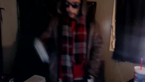 Snapshot of drogoloko233 chatting on 02.24.26 drogo lpkp online show from 02.24.26