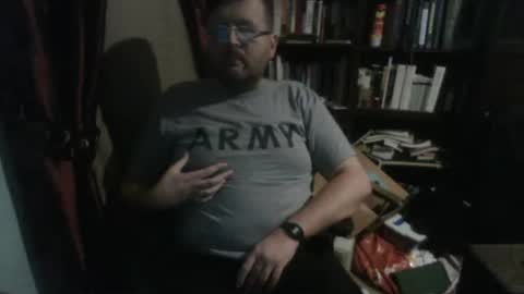 Snapshot of drunkeneagle chatting on 10.15.25 drunkeneagle online show from 10.15.25