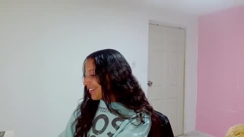 dulce1609 online show from 02.25.25