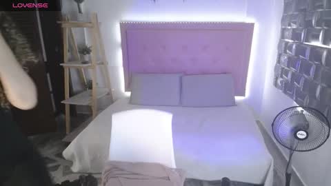 dulce__lovee online show from 11.12.25