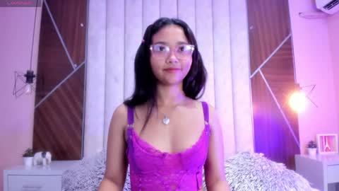 DULCE HOLY online show from 06.04.26