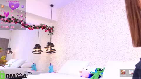 dulce_isabel_ online show from 03.28.26