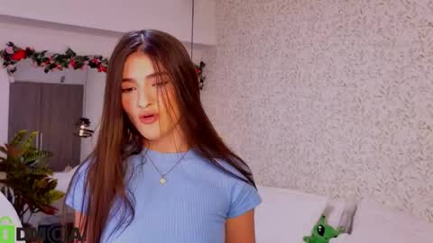 dulce_isabel_ online show from 05.25.26