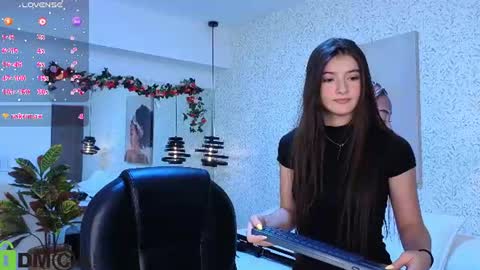 dulce_isabel_ online show from 07.16.26
