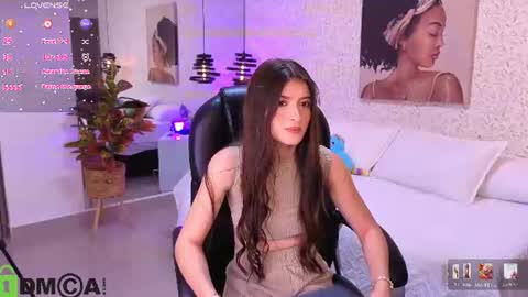 dulce_isabel_ online show from 07.20.26