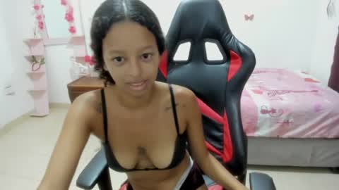 dulce_lan18 online show from 06.13.26
