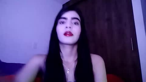 Snapshot of dulce_lucero chatting on 01.04.25 dulce_lucero online show from 01.04.25