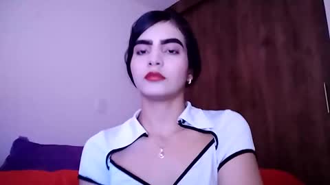 Snapshot of dulce_lucero chatting on 01.04.25 dulce_lucero online show from 01.04.25