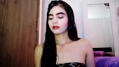 Snapshot of dulce_lucero chatting on 02.04.25 dulce_lucero online show from 02.04.25