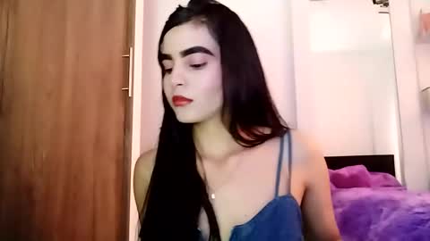 Snapshot of dulce_lucero chatting on 02.24.25 dulce_lucero online show from 02.24.25