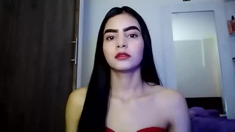 Snapshot of dulce_lucero chatting on 09.21.25 dulce_lucero online show from 09.21.25