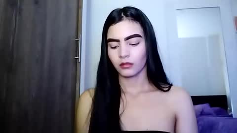 Snapshot of dulce_lucero chatting on 09.27.25 dulce_lucero online show from 09.27.25