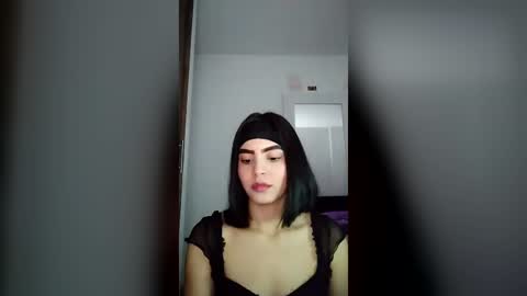 Snapshot of dulce_lucero chatting on 06.18.26 dulce_lucero online show from 06.18.26