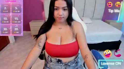 Snapshot of dulcee_kathy18 chatting on 07.22.26 Kathy online show from 07.22.26