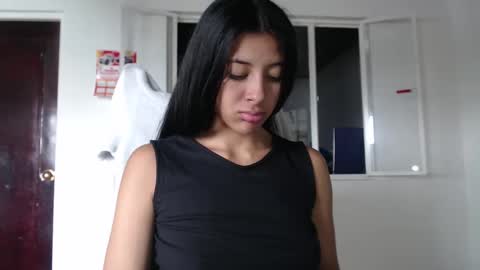 dulceisabellax online show from 01.25.25