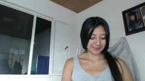 dulceisabellax online show from 02.05.25