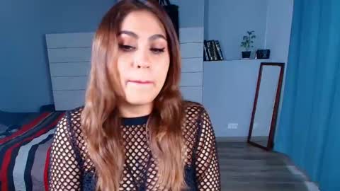 Snapshot of dulcejanedow chatting on 11.04.25 JannyDow online show from 11.04.25