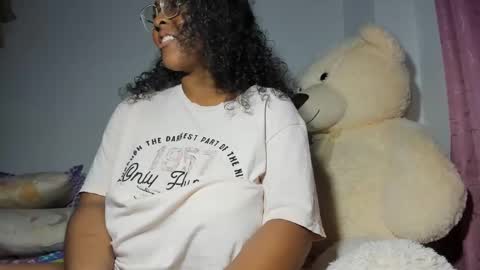 MIA  SHAIK online show from 12.20.24