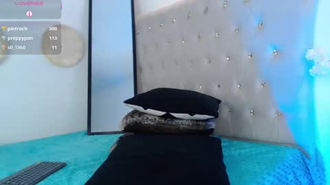 Snapshot of dulcey_ chatting on 09.19.25 Dulcey online show from 09.19.25