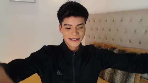 Snapshot of dulcey_ chatting on 10.04.25 Dulcey online show from 10.04.25