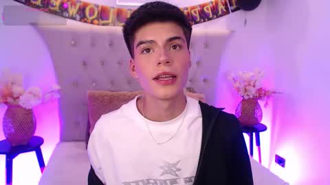 Snapshot of dulcey_ chatting on 10.19.25 Dulcey online show from 10.19.25