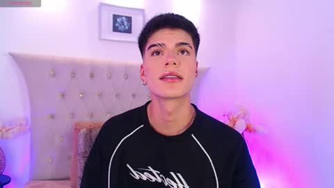 Snapshot of dulcey_ chatting on 11.24.25 Dulcey online show from 11.24.25